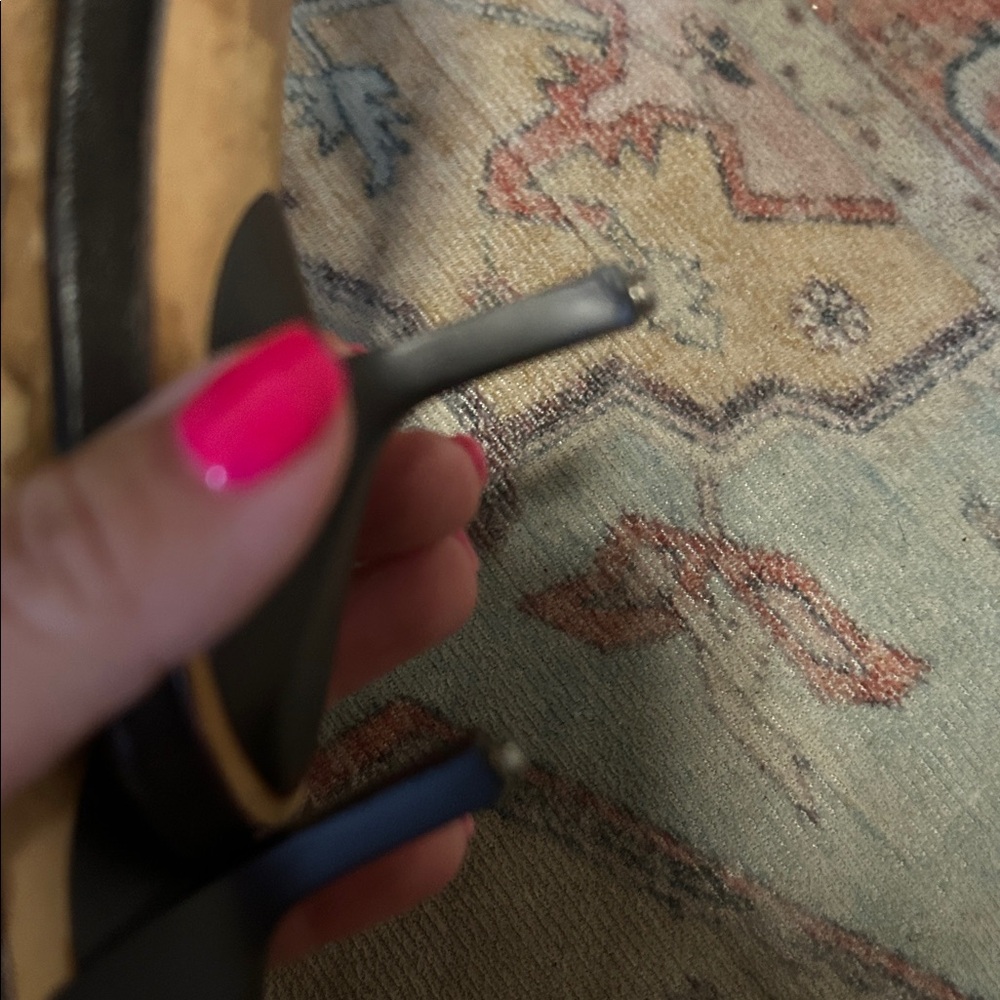 Gucci Black and Tan Sandals - Picture 6 of 7